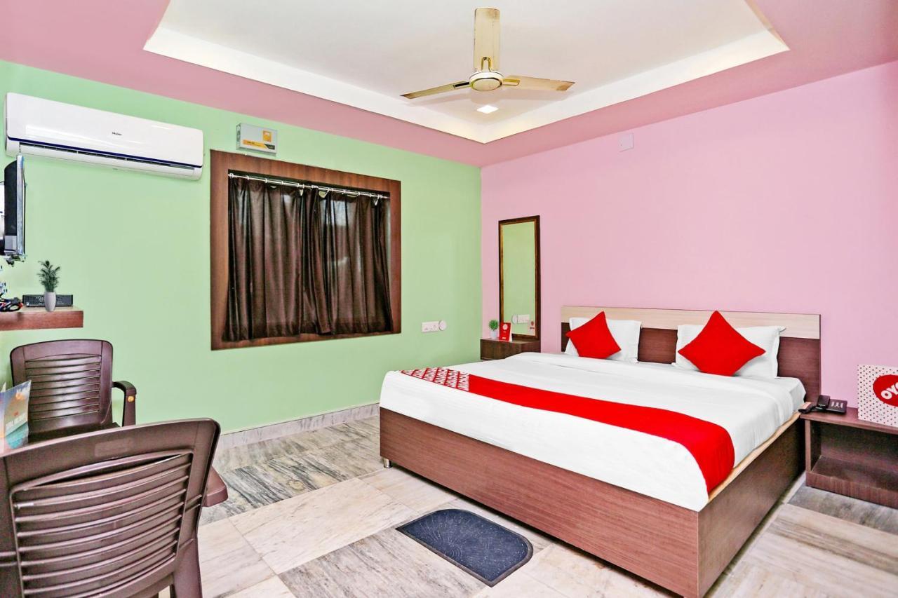 Super Collection O Aryan Hotel Khandagiri Exteriör bild