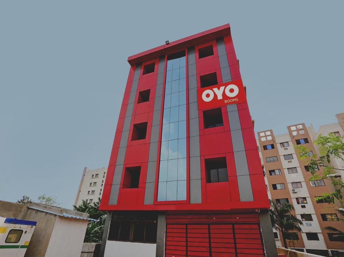 Super Collection O Aryan Hotel Khandagiri Exteriör bild