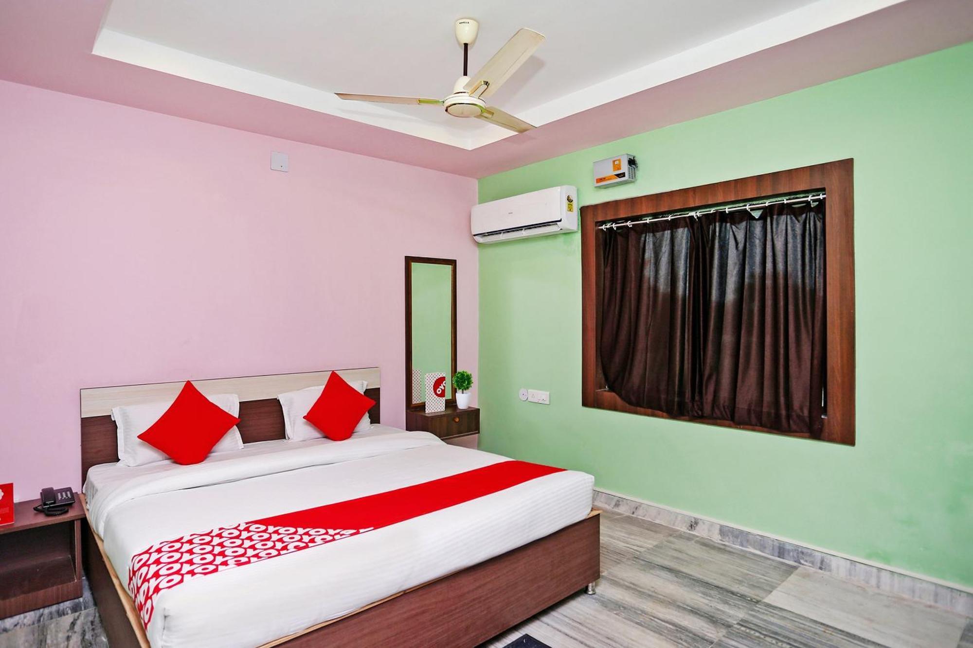 Super Collection O Aryan Hotel Khandagiri Exteriör bild