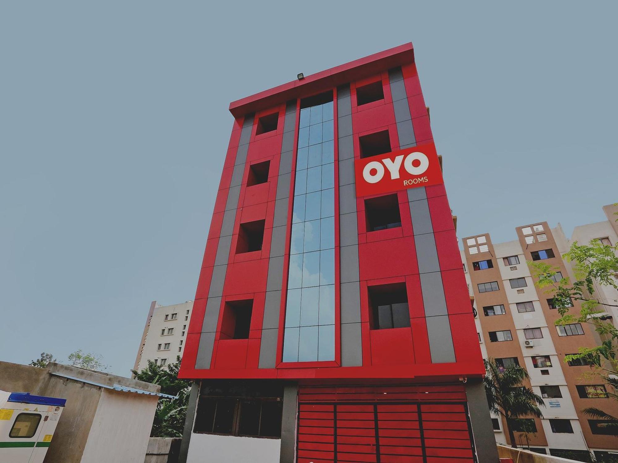 Super Collection O Aryan Hotel Khandagiri Exteriör bild